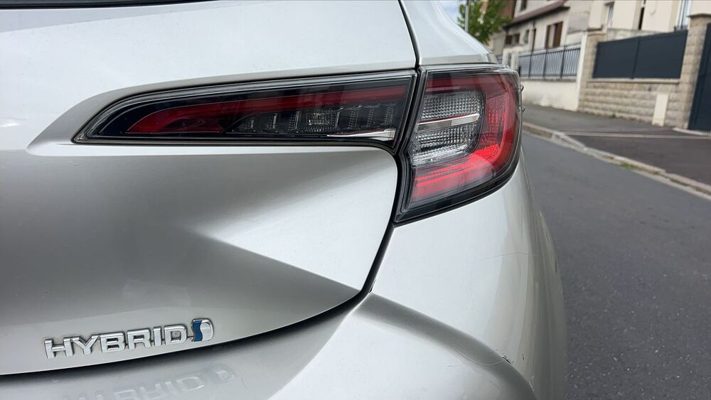 Corolla XII 1.8 VVT-i 122 Hybrid CVT Dynamic Nav - Garantie construc 2020 occasion 95700 Roissy En France