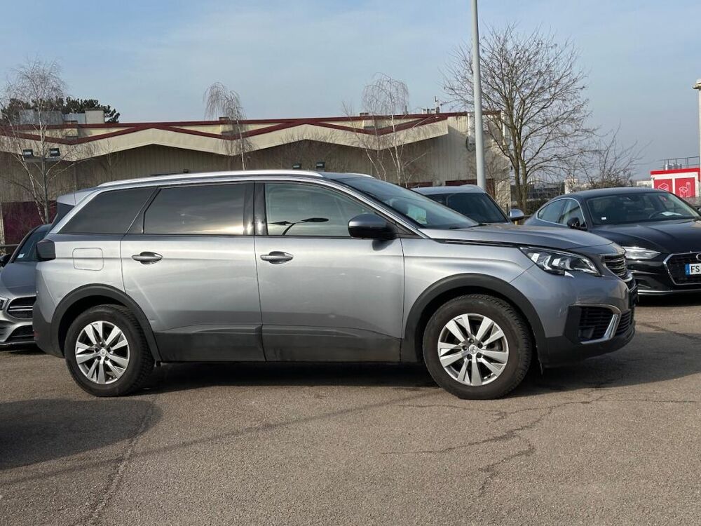 5008 II 1.5 BLUEHDI 130 S&S ACTIVE BUSINESS EAT8 2019 occasion 78240 Chambourcy