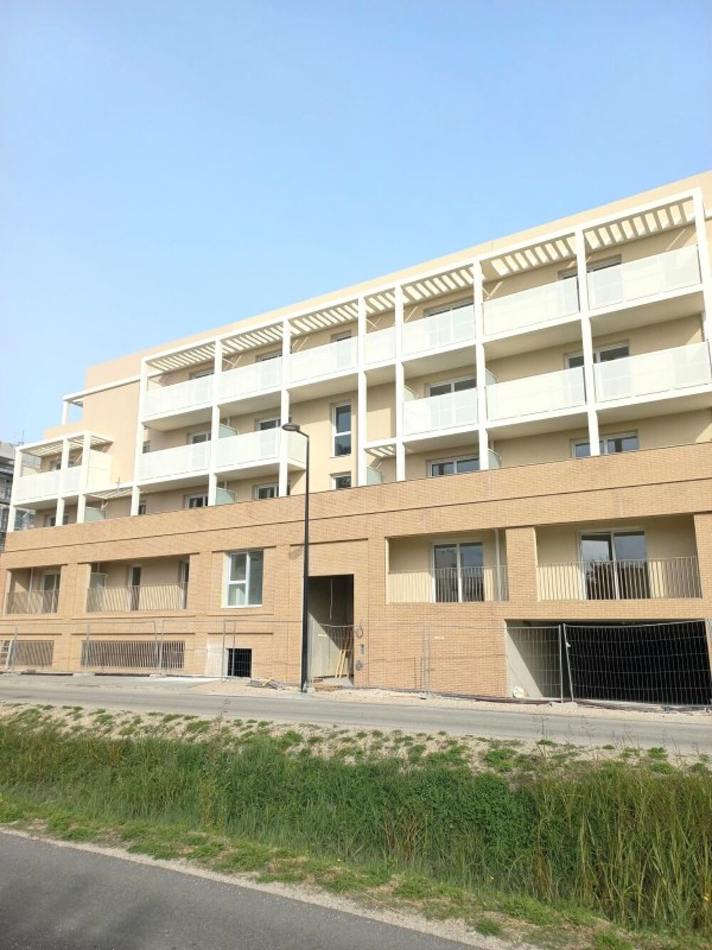 Location Appartement T1 NEUF avec balcon et parking à MONTEUX Monteux