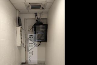   A VENDRE 142 M² DE BUREAUX A STAINS Stains
