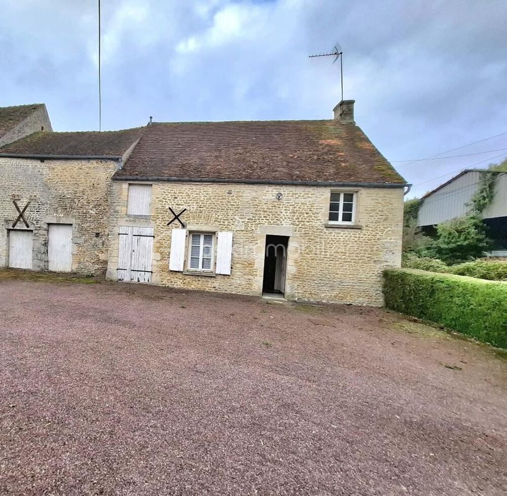 Jolie maison en pierre à rénover  Beau potentiel
