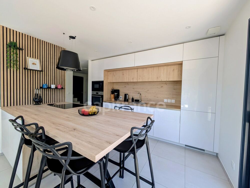 Vente Maison Maison récente à vendre 4 pièces de 123 m² avec jardin Brison saint innocent