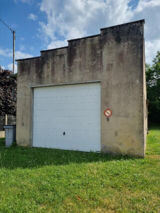  Parking / Garage à vendre 4 pièces 104 m²