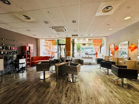   À CÉDER - DROIT AU BAIL D'UN SALON DE COIFFURE - GRENOBLE 