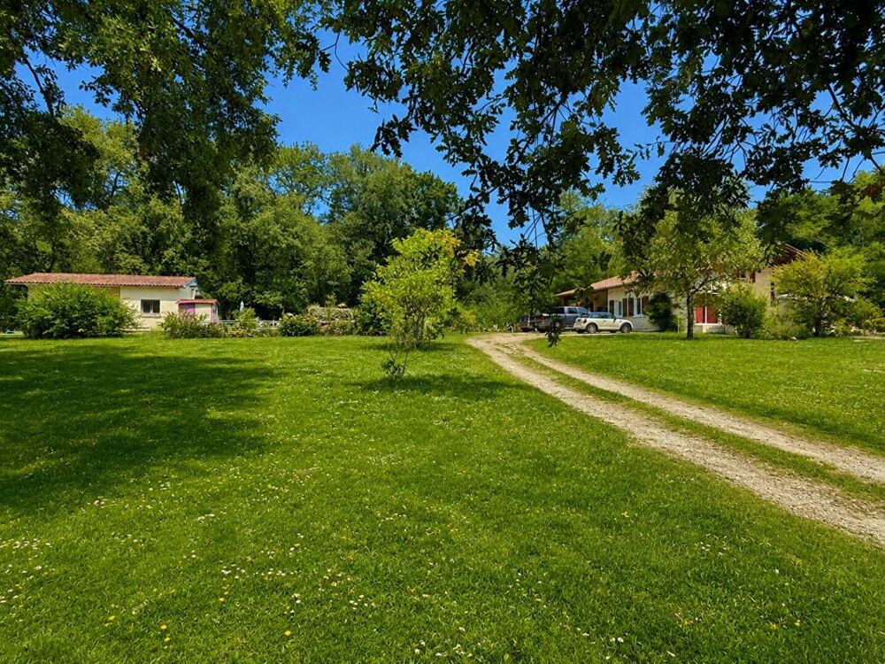 Vente Maison Maison Vielle-soubiran 8 pièce(s) 211 m2 Vielle soubiran