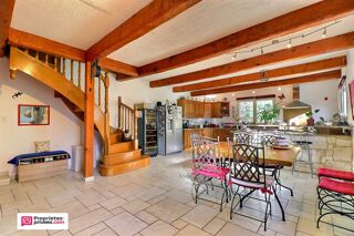  Maison à vendre 10 pièces 293 m²