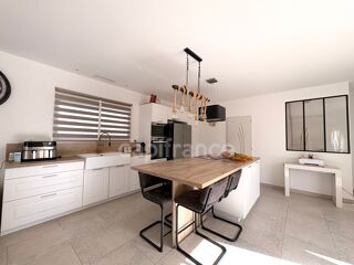  Villa à vendre 6 pièces 137 m²