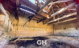  Remise / Grange � vendre 2 pi�ces 2 m� Vendoeuvres