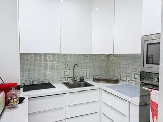  Appartement à louer 3 pièces 79 m²