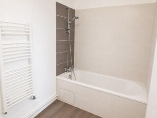  Appartement à louer 2 pièces 47 m²