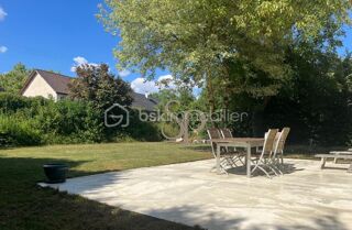  Maison � vendre 8 pi�ces 220 m�