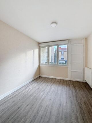  Appartement à louer 2 pièces 49 m²
