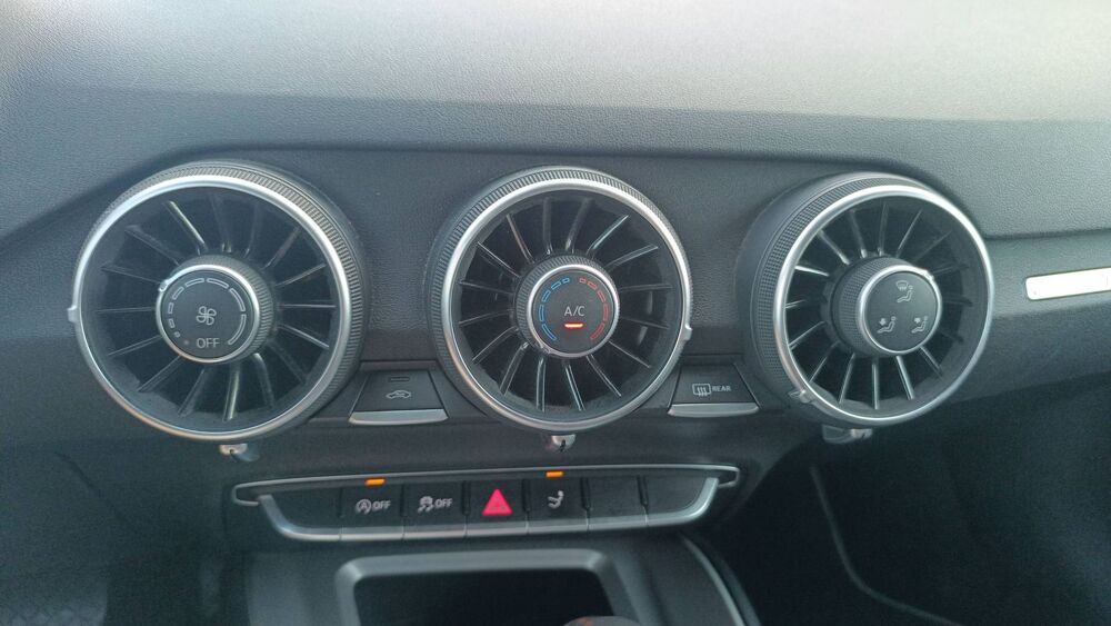 TT 2.0 TFSI 230 S-Tronic6 N/A - Automatique 2015 occasion 30130 Pont Saint Esprit