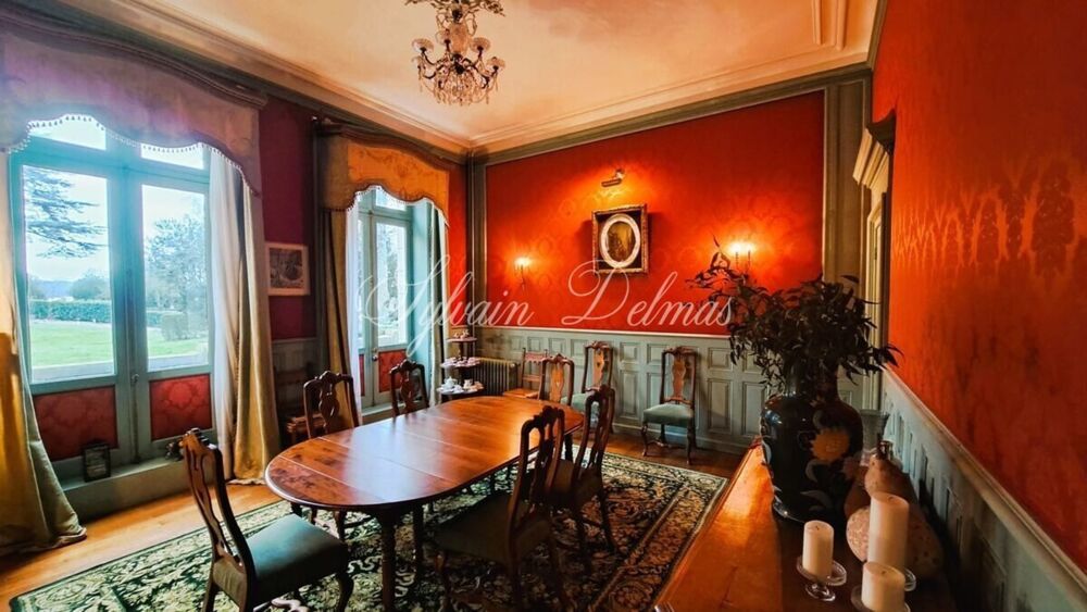 à vendre  Propriété/château Tours (37000)