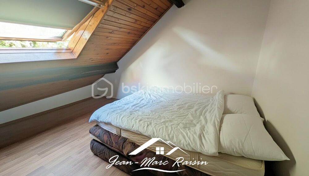 Appartement duplex T4 à rénover - 65m²
