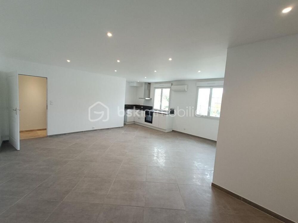 Location Appartement Meschers-sur-Gironde – Appartement rénové avec garage de 50 m² – Centre-ville et plages à pied Meschers sur gironde