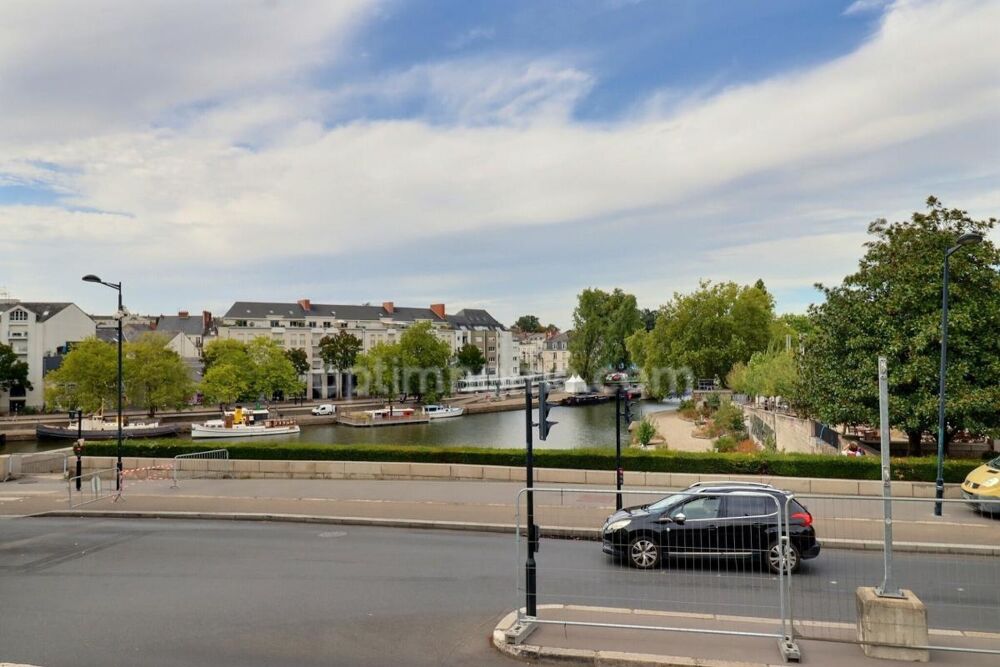 Vente Appartement EXCLUSIVITÉ - Appartement T2 59 m² au calme absolu avec terrasse de 16 m² - Nantes Centre (Rue Tournefort) Nantes