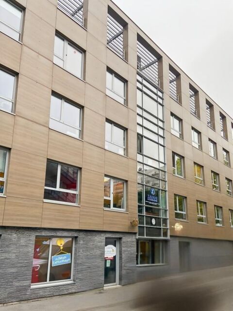 Consult'im vous propose une surface de 85 m&sup2; &agrave; la location au coeur de Clichy 2105 92110 Clichy