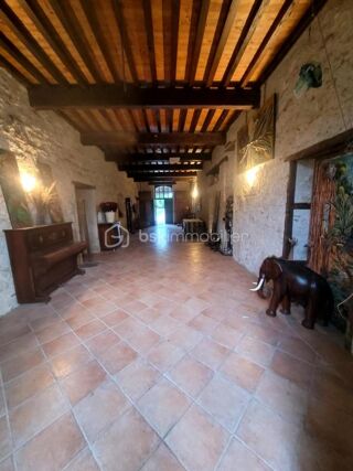  Maison à vendre 11 pièces 349 m²