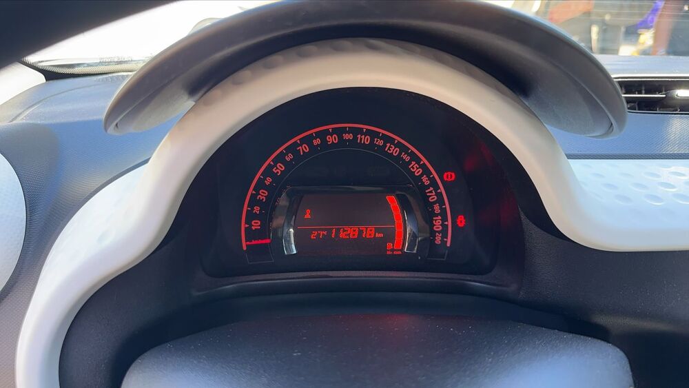 Twingo III 1.0 SCe 69 Limited - Premi&egrave;re main 2018 occasion 69780 Mions