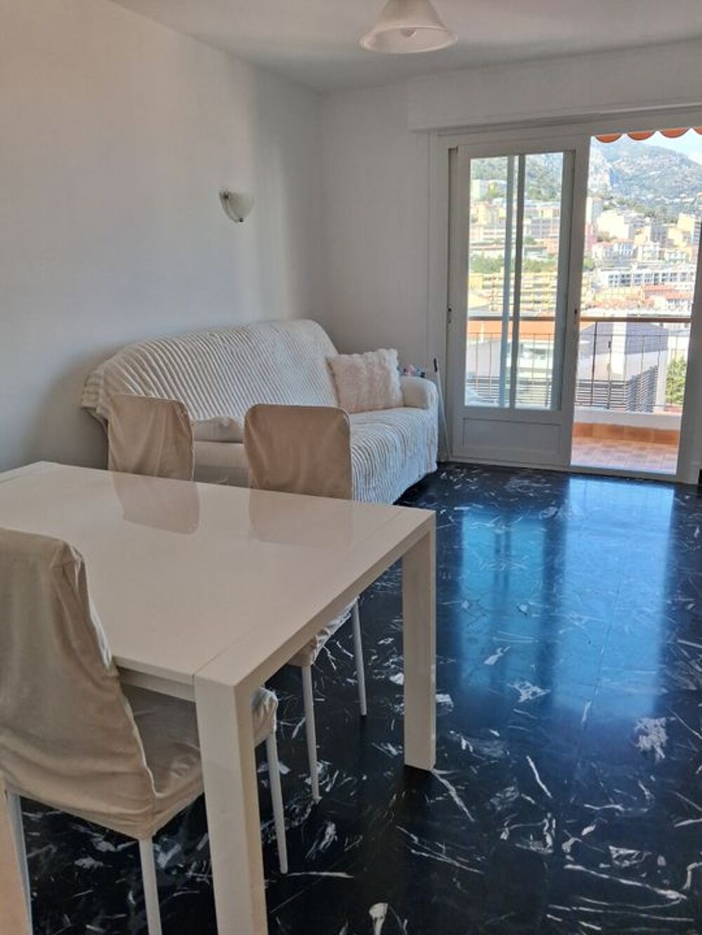 Appartement de 55m2 à louer sur Beausoleil