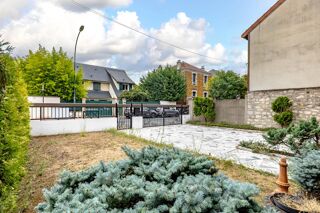  Maison à vendre 10 pièces 256 m²