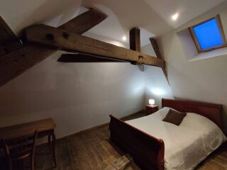  Appartement à louer 4 pièces 120 m²