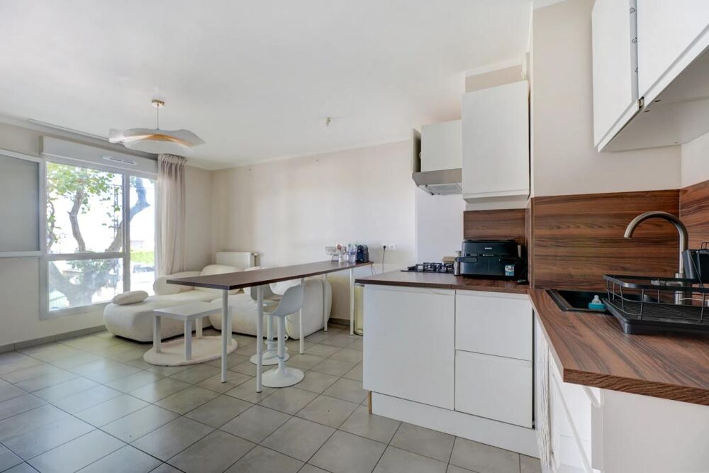 Vente Appartement T2 de 43 m² + TERRASSE Vaulx en velin