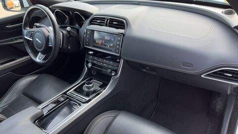 XE 2.0 D 180 BVA8 R-Sport - Automatique 2018 occasion 69002 Lyon