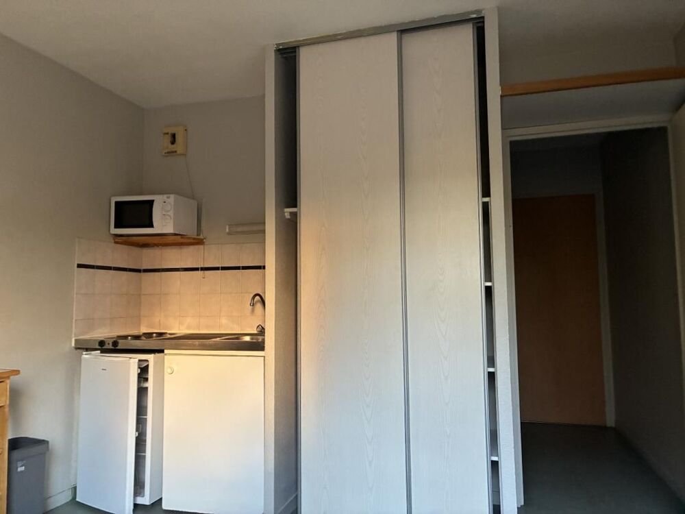 Location Appartement Studio meublé de 18 m² idéal étudiant secteur Jean Monnet Saint etienne