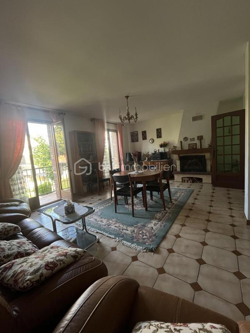 MAISON FAMILIALE DE 92 M2 SUR UN SOUS SOL TOTAL DE 53 M2, AVEC JARDIN - SECTEUR RECHERCHE