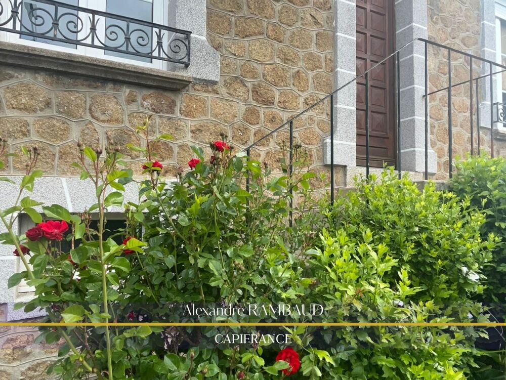Maison de ville à FOUGERES (35)