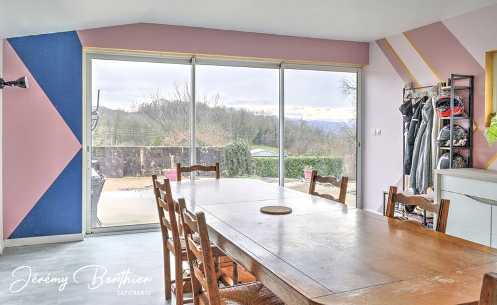 JUJURIEUX (01)  Hameau de Chenavel  Maison 115 m² - Terrain 236 m² - 3 chambres