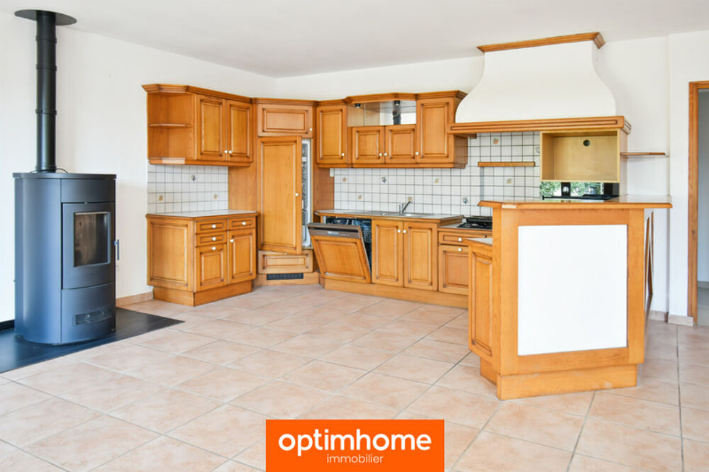 Maison familiale de 140 m², 5 pièces, avec garage, jardin clos