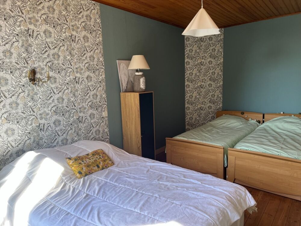 EN EXCLUSIVITÉ ! Maison de 145m² avec dépendances et terrain de 1900m² - LUXÉ (16)