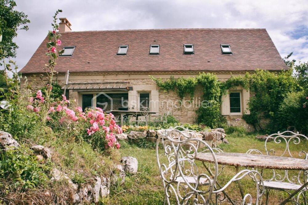 Vente Propriété/Château À proximité de Bergerac – Propriété de caractère en pierre sur 12 hectares avec source, étang, piscine et nombreuses dépendances Lamonzie montastruc