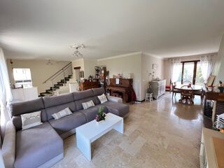  Maison  vendre 8 pices 190 m