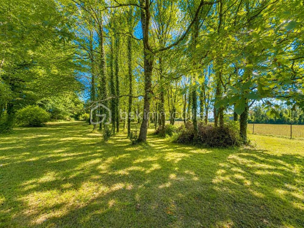 Vente Maison EXCLUSIVITÉ – MAISON DE CHARME AVEC 5 000 M² DE TERRAIN ARBORÉ – ENTRE CAMPAGNE ET LITTORAL Guiscriff