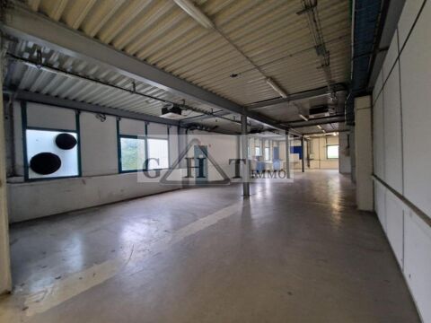 Ensemble immobilier 2200 m&sup2; &agrave; vendre &agrave; BAILLET EN FRANCE 1695000 95560 Baillet en france
