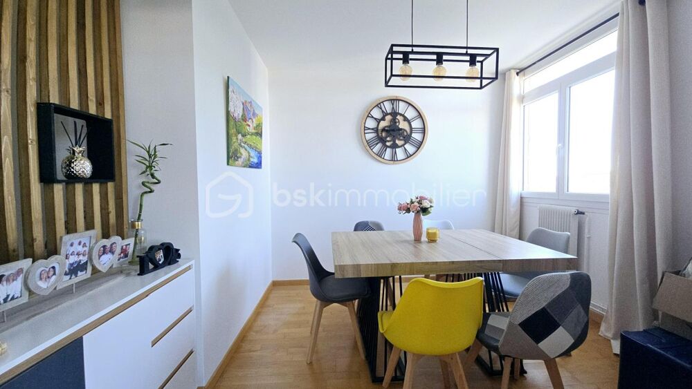 ? T3/T4 de 73 m² avec balcon, garage, cave et vue Pyrénées  Aucun travaux à prévoir !