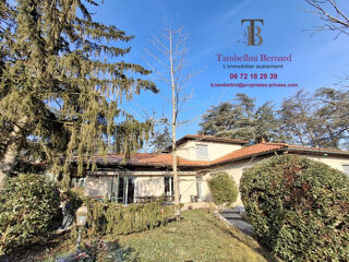  Propriété/château à vendre 7 pièces 185 m²
