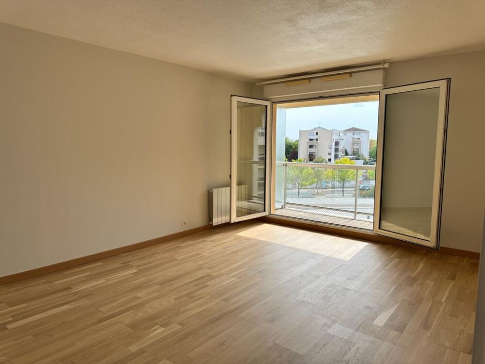Mérignac Peychotte  T2 de standing avec balcon, piscine et parking