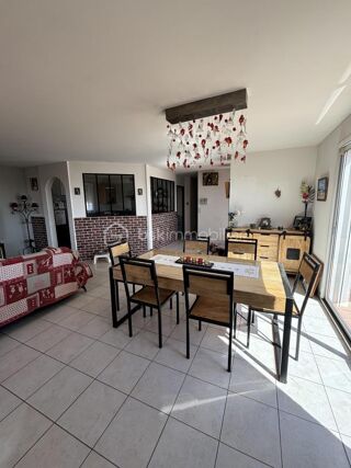  Maison � vendre 5 pi�ces 220 m�