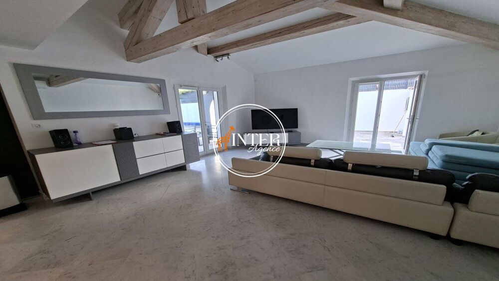 � vendre  Villa Roquebrune-sur-Argens (83520)