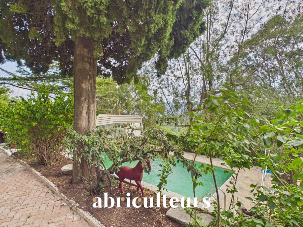 Vente Maison Propriété d'artistes à fort potentiel au cœur de 1,4 ha de verdure en vente à  Cantaron (06340) Cantaron