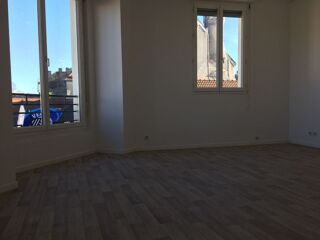  Appartement à louer 2 pièces 44 m²