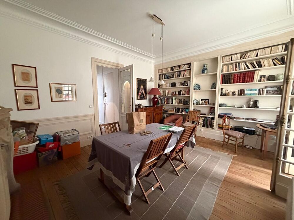 Vente Appartement A Blaye Appartement de 114 m2 de caractère du XIX siècle avec locataire en place Blaye
