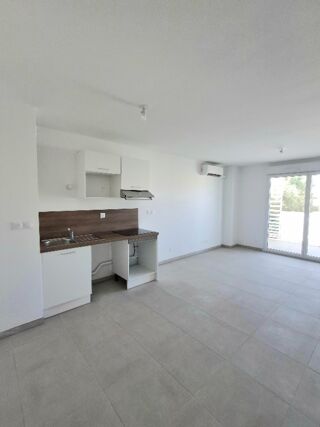  Appartement à louer 2 pièces 45 m²