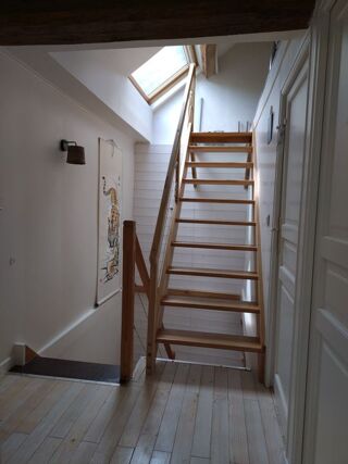  Appartement à louer 3 pièces 75 m²