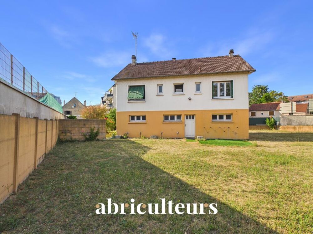 Maison familiale avec jardin de 560 m² en vente à Meaux 77100